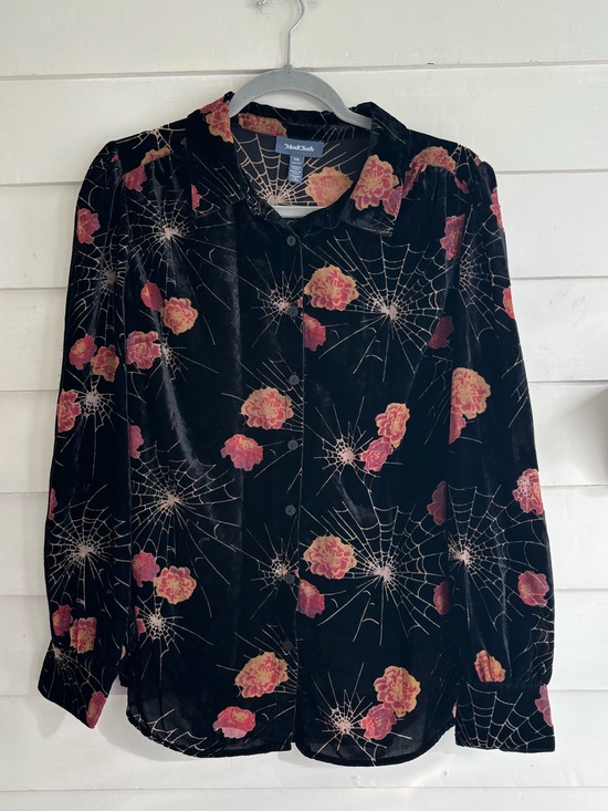 Modcloth Tops - Modcloth Black Velvet Burnout Floral and Spiderweb Button Down Top Women’s 1X
